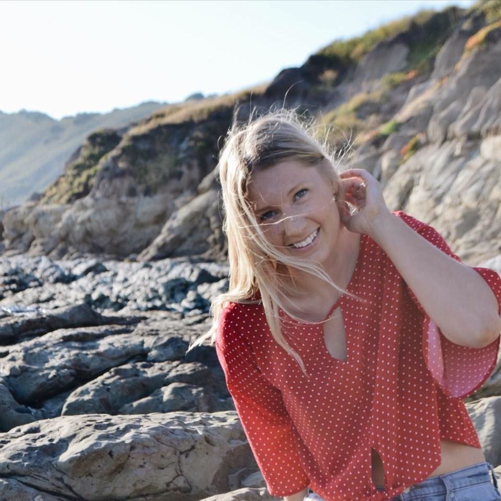 Meet your Posher, Claire